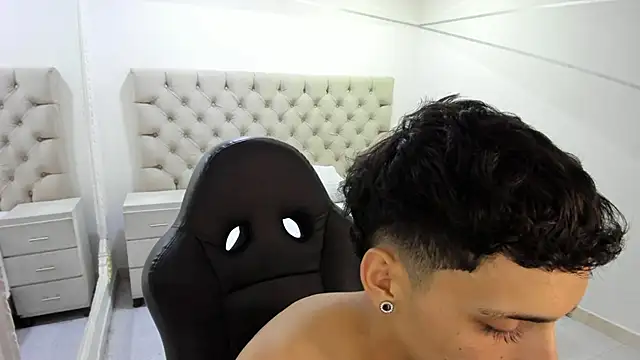 JhoanLeandro live sex cam