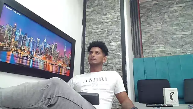 Chris_Dick23 live sex cam