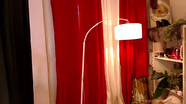 Emily_fucker live sex cam