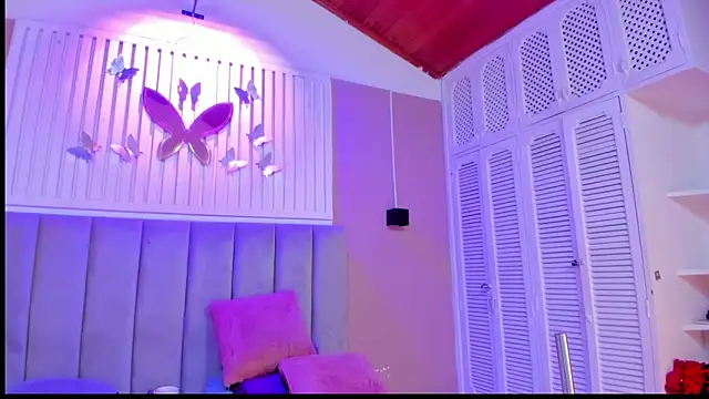 chantall1375's cam snapshot