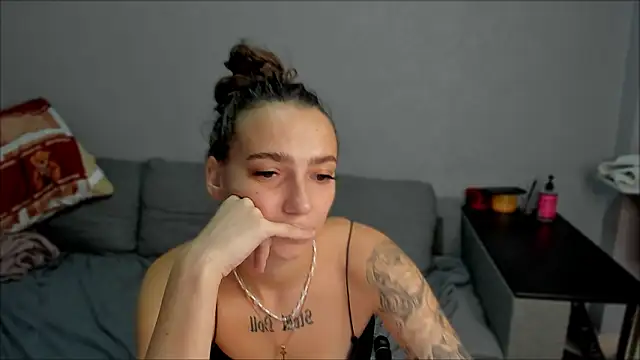 AnnaMized's cam snapshot