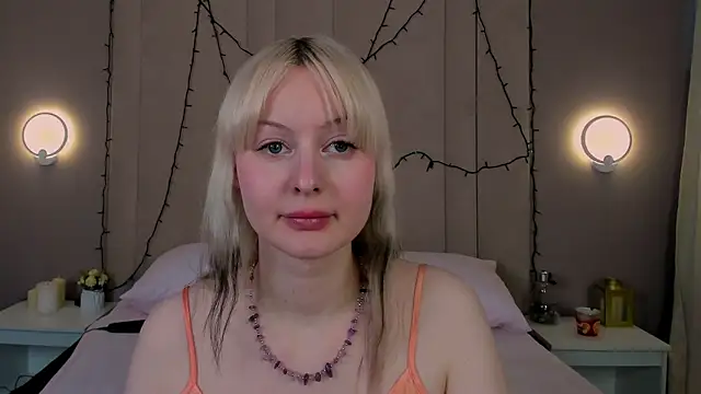 AdeleSilvy's cam snapshot