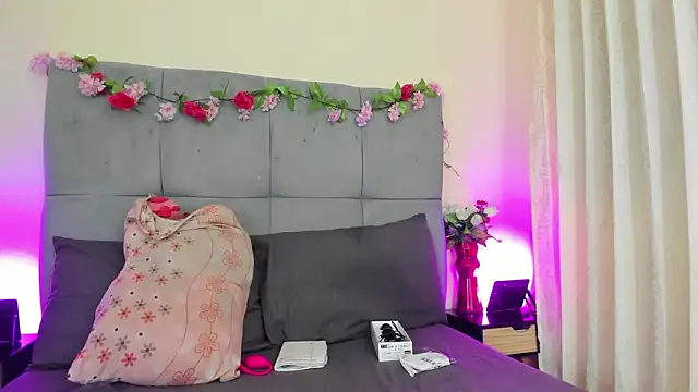 scarlet_hit's cam snapshot