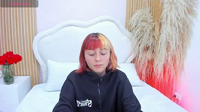 dafnne_hall's cam snapshot