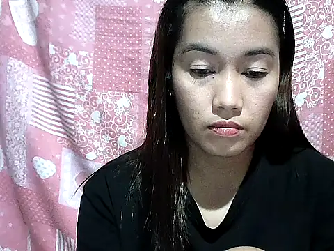 CreamyPussy30's cam snapshot