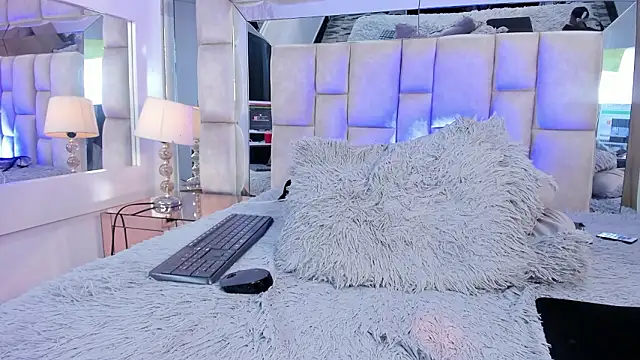 PARKERTHOMPSON's cam snapshot