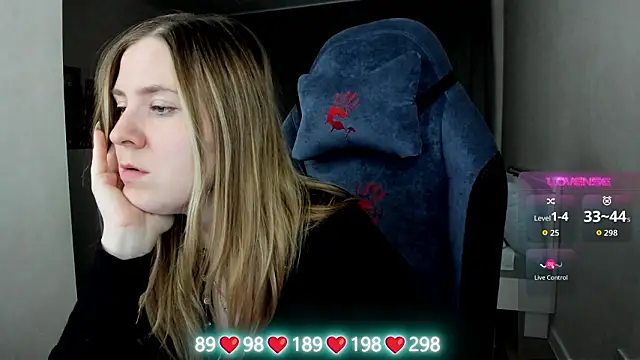 Olivia_Munk's cam snapshot