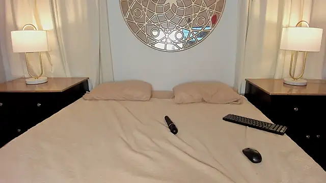 LucyLovelyy's cam snapshot