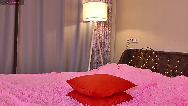 Mirellune's cam snapshot