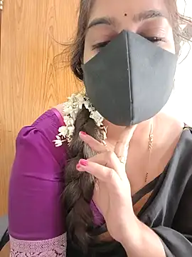 yoursana-'s cam snapshot