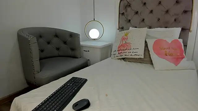 natasha04__'s cam snapshot