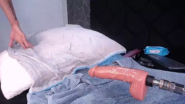 shanthal_bllizz's cam snapshot