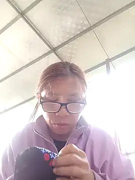 bella-la's cam snapshot