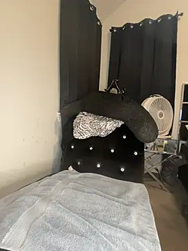 Exotic_Queen_'s cam snapshot