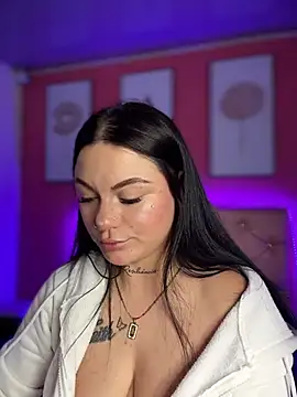 Megaan__More's cam snapshot