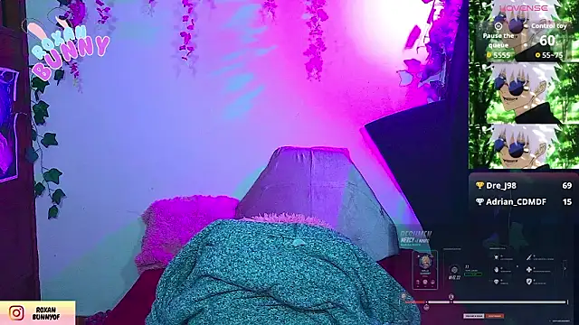 Roxanbunny1 live sex cam