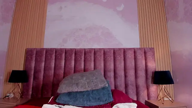 daphne_courtis's cam snapshot