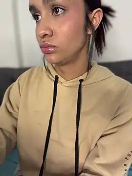 Isabella-Teen's cam snapshot