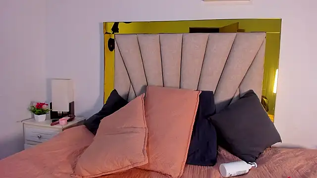 vahiolet_fuentes's cam snapshot