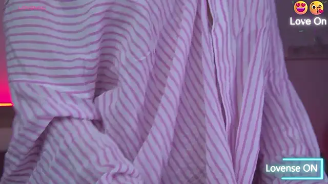 AnyaLobb's cam snapshot