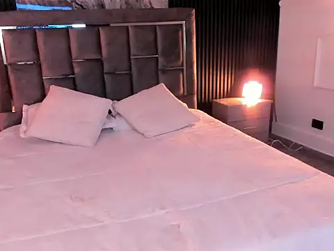 MoonfireBlake's cam snapshot