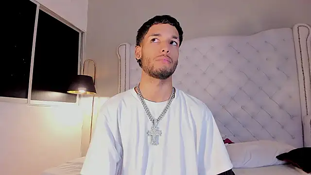 Thiagoferreti live sex cam