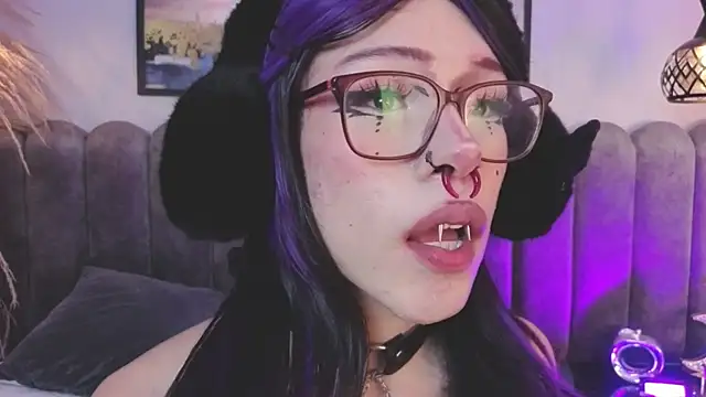 Dark_nina_ live sex cam