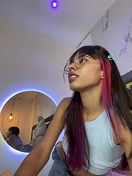 Doll_Luna_'s cam snapshot