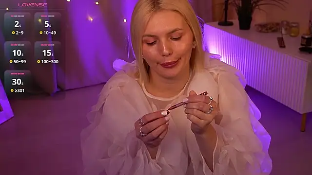 AmeliaWeells's cam snapshot