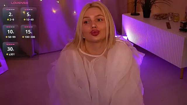 AmeliaWeells's cam snapshot