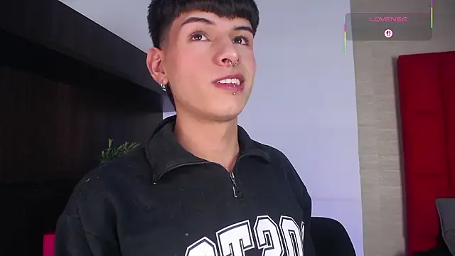 Ezra_Storm live sex cam