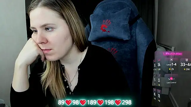 Olivia_Munk's cam snapshot