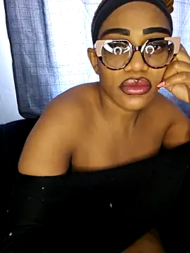 Sultrydiva1 live sex cam