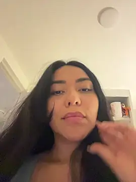 PetitLumiere live sex cam