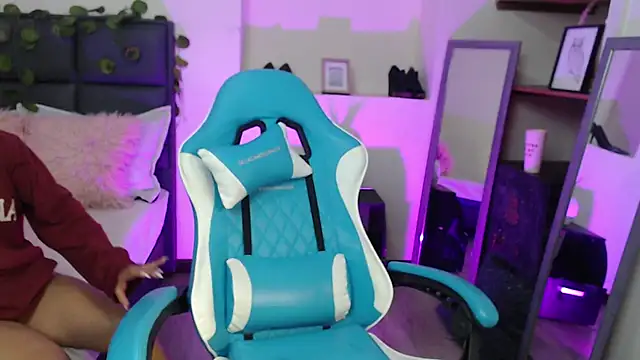 Isabella_Diamon's cam snapshot