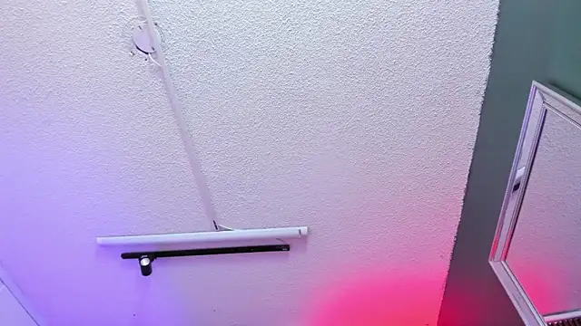 Karol_Pagee's cam snapshot