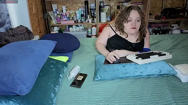 MiniNatalie's cam snapshot