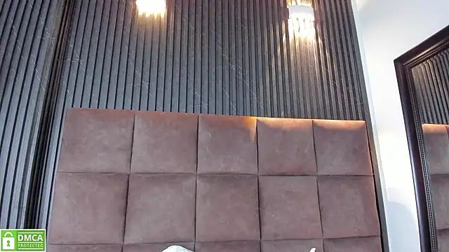 Sussy_Vixen's cam snapshot