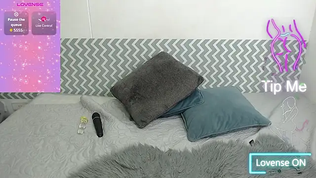 EmilyCoy_'s cam snapshot