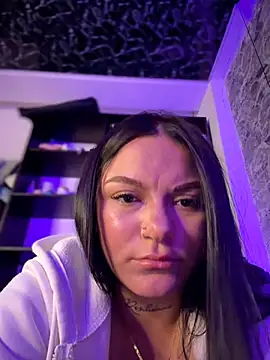 Megaan__More's cam snapshot