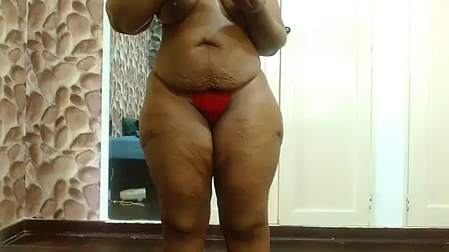 Bigboobsbooty's cam snapshot