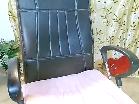 cute_girl_81's cam snapshot