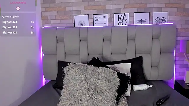 EmmaBecket2's cam snapshot