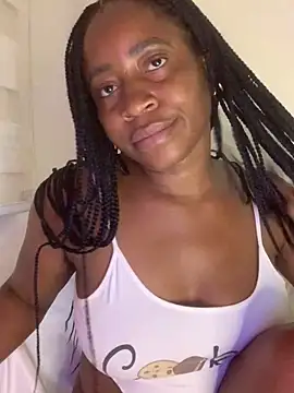 MISSMAYMADMYDAY's cam snapshot