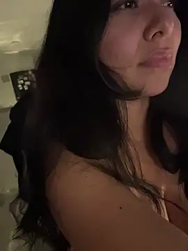 PetitLumiere's cam snapshot