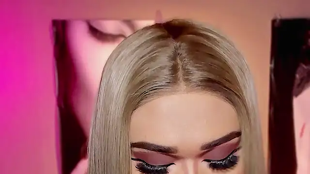 BelindaLove live sex cam