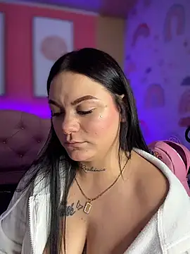 Megaan__More's cam snapshot