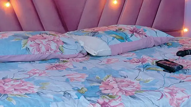 kinkylittlegirll's cam snapshot