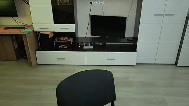 angryzan's cam snapshot