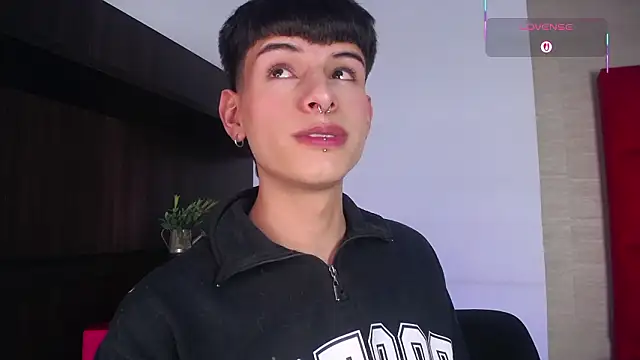 Ezra_Storm's cam snapshot